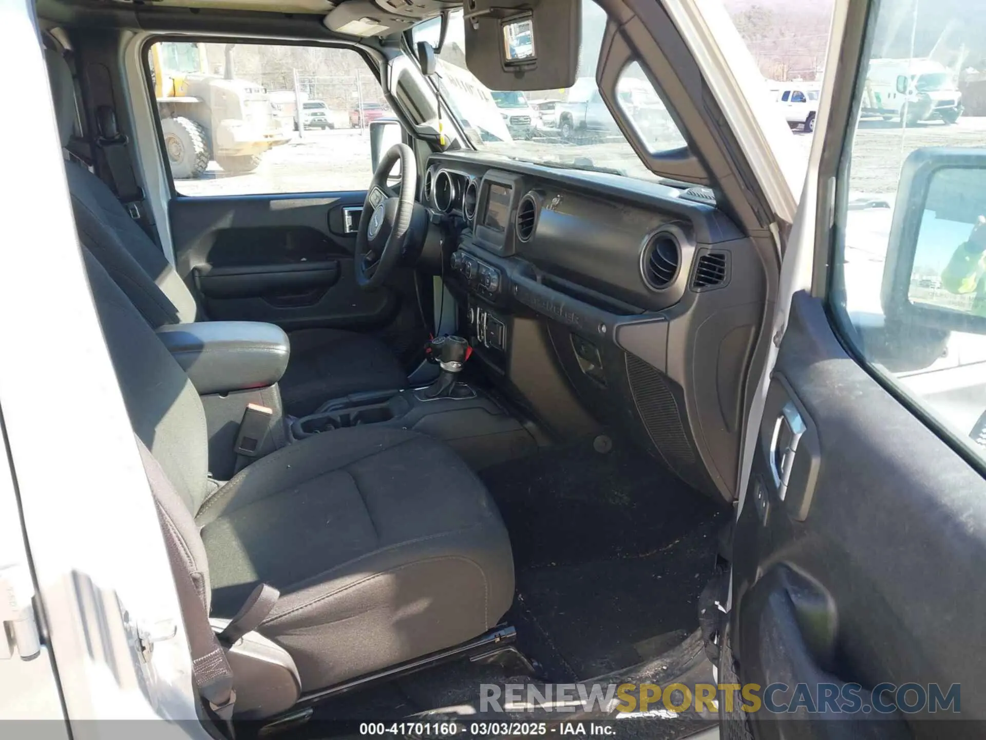 5 Photograph of a damaged car 1C4HJXDGXPW657346 JEEP WRANGLER 2023