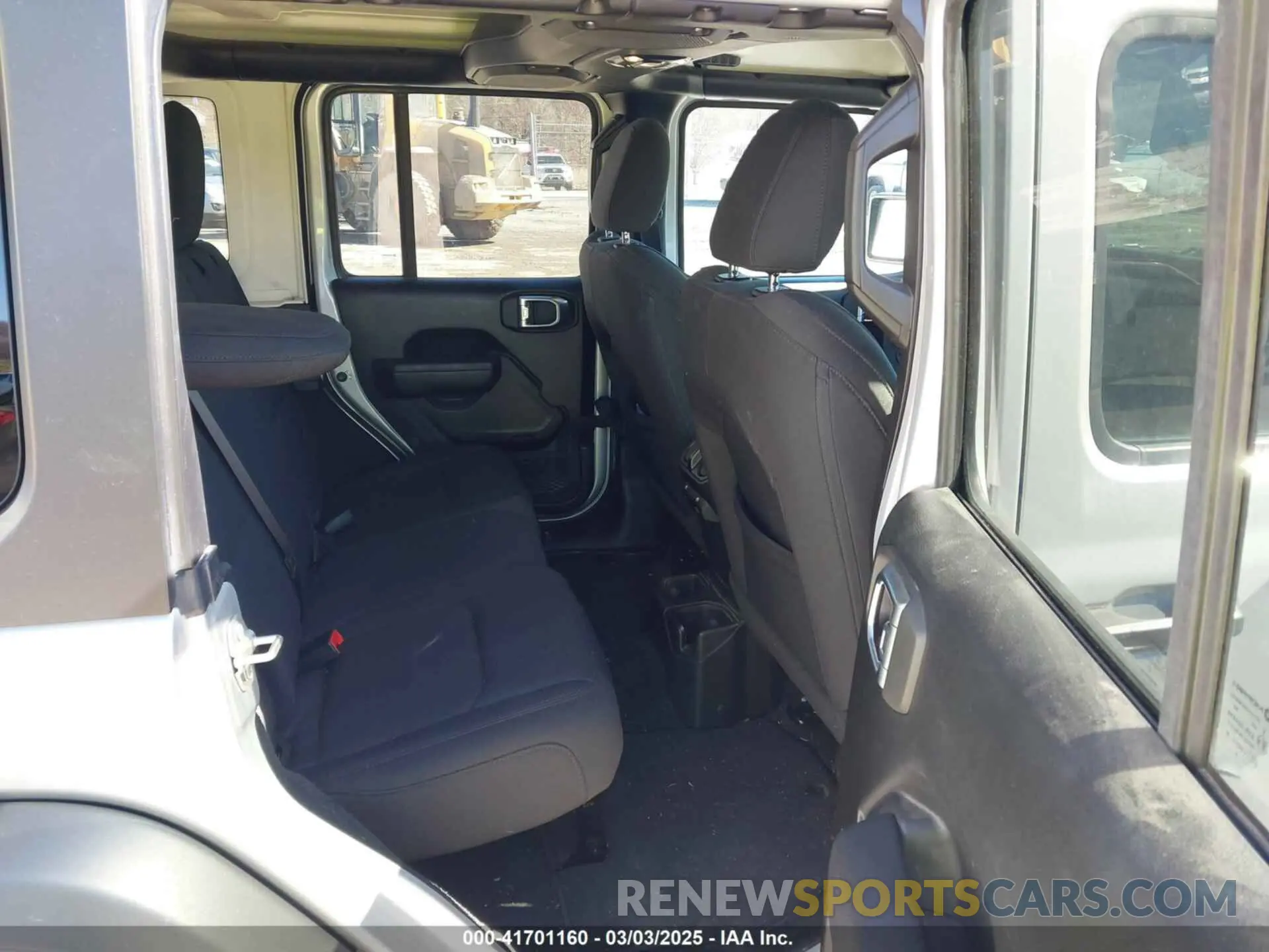 8 Photograph of a damaged car 1C4HJXDGXPW657346 JEEP WRANGLER 2023