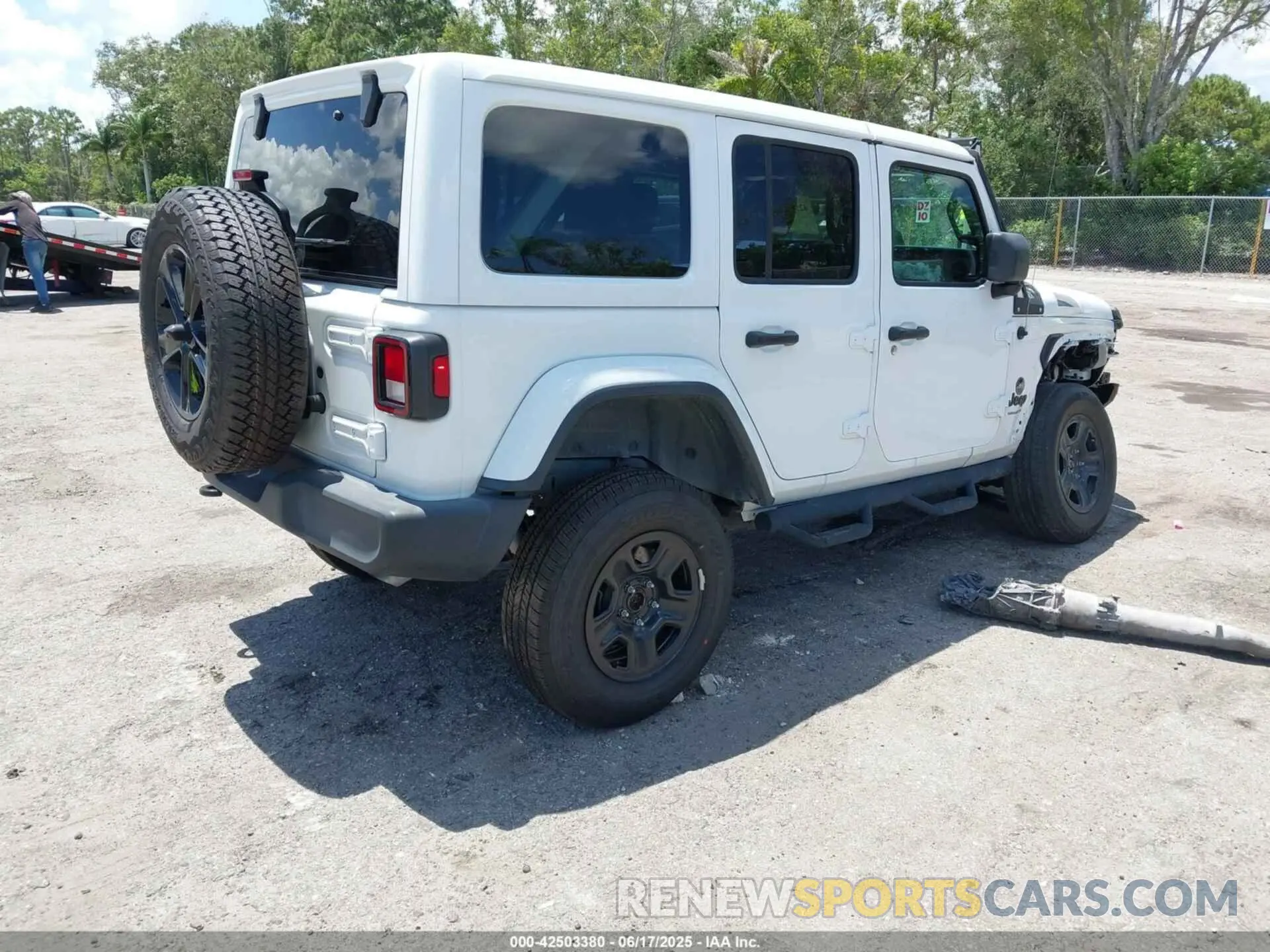 4 Photograph of a damaged car 1C4HJXDN1PW546425 JEEP WRANGLER 2023