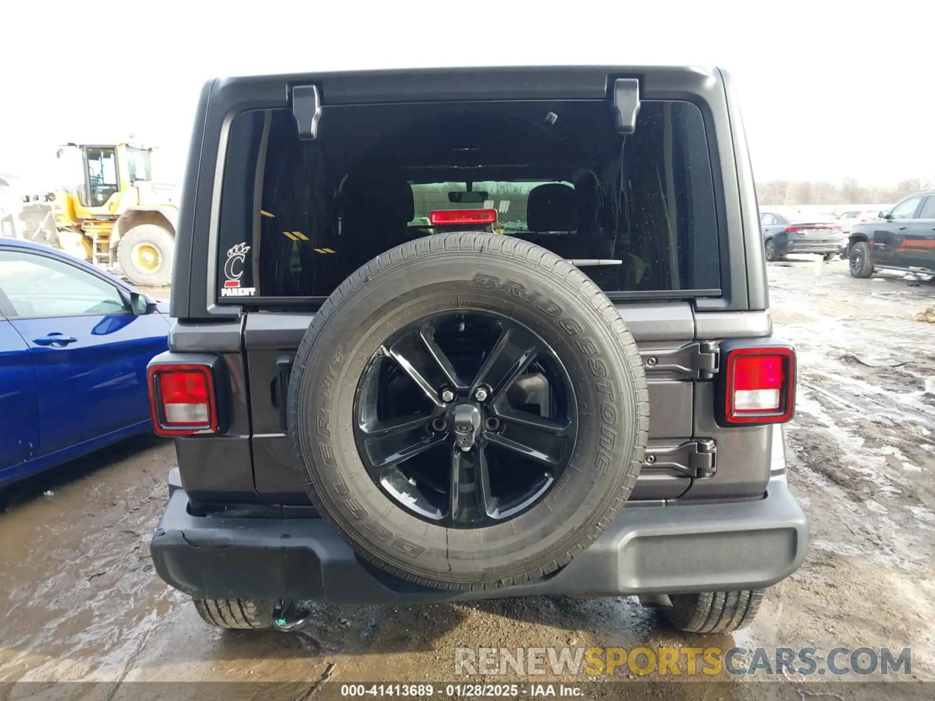 17 Photograph of a damaged car 1C4HJXDN6PW653924 JEEP WRANGLER 2023