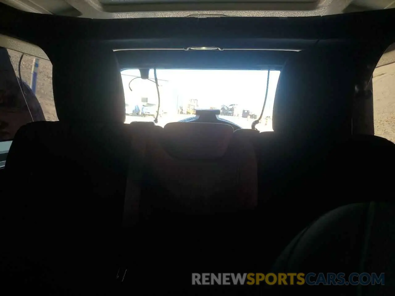 10 Photograph of a damaged car 1C4HJXDN6PW674398 JEEP WRANGLER 2023