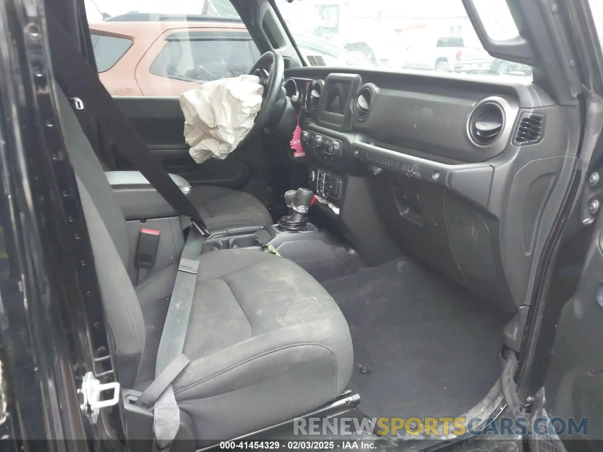5 Фотография поврежденного автомобиля 1C4HJXDN8PW600903 JEEP WRANGLER 2023