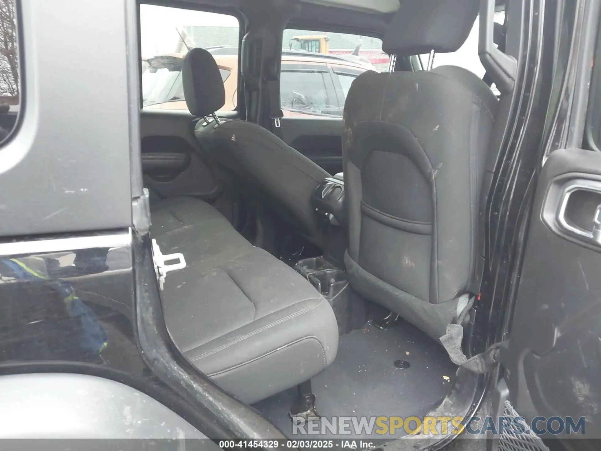 8 Фотография поврежденного автомобиля 1C4HJXDN8PW600903 JEEP WRANGLER 2023