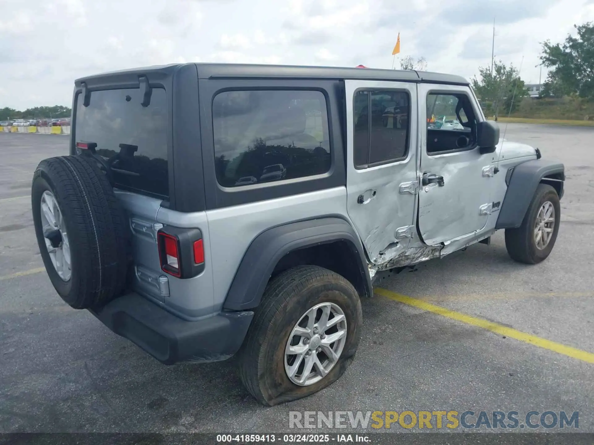 4 Фотография поврежденного автомобиля 1C4HJXDNXPW702199 JEEP WRANGLER 2023
