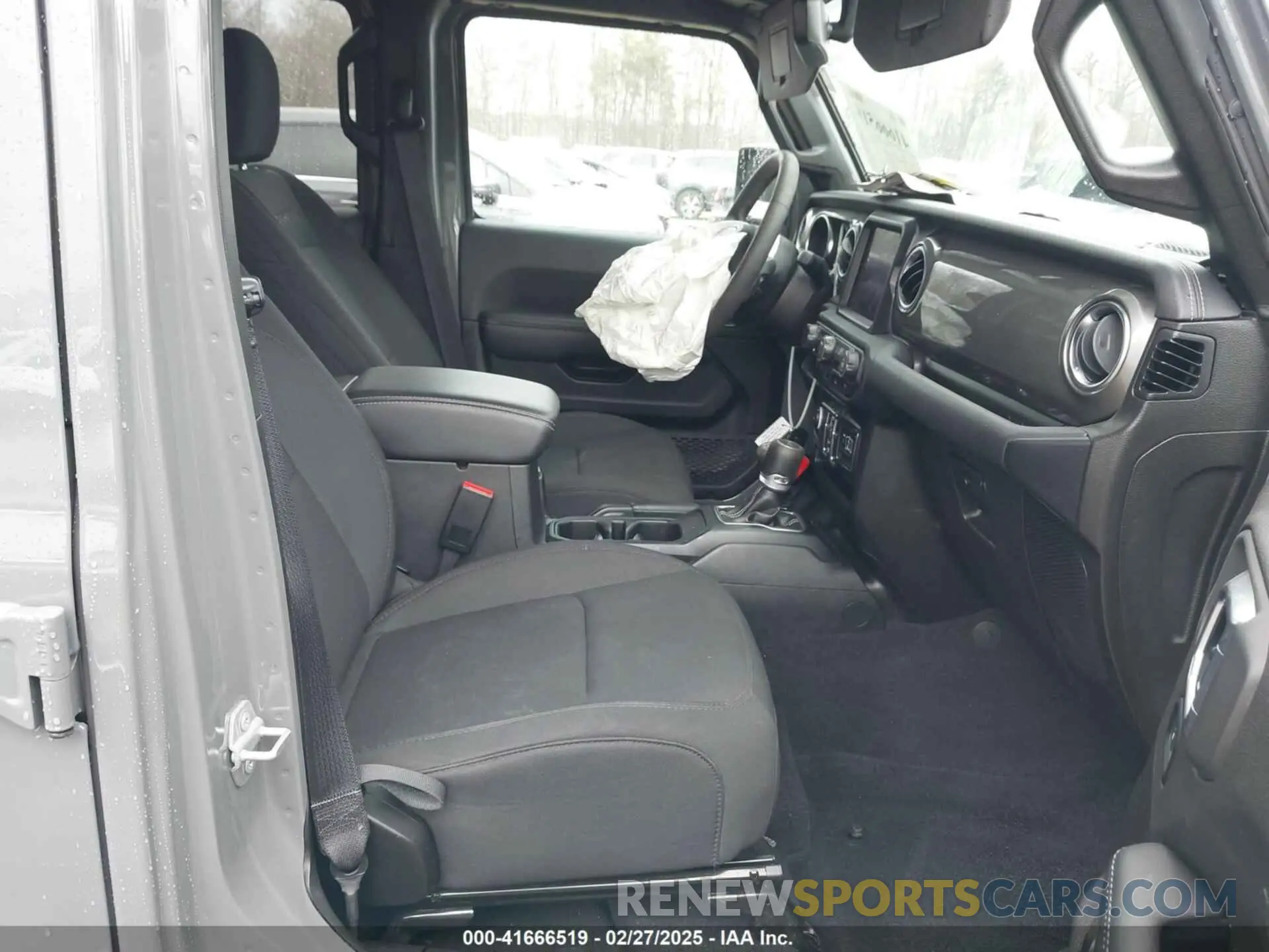5 Фотография поврежденного автомобиля 1C4HJXEG7PW667976 JEEP WRANGLER 2023