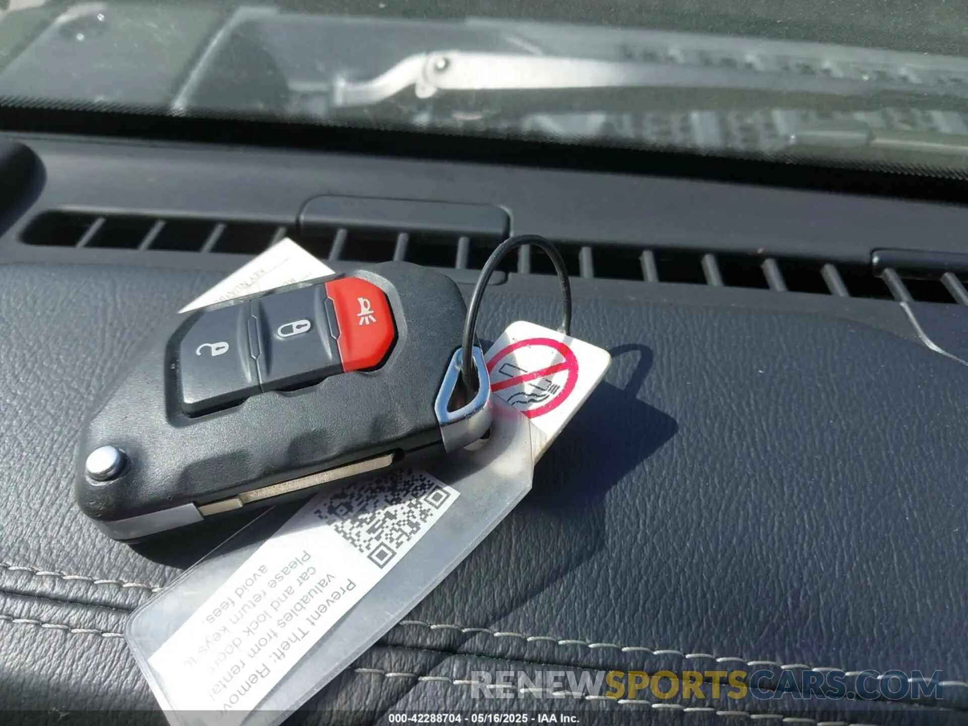 11 Фотография поврежденного автомобиля 1C4HJXEN5PW702268 JEEP WRANGLER 2023