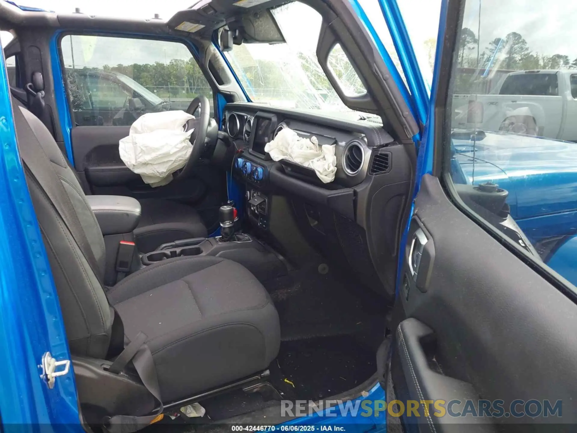5 Photograph of a damaged car 1C4HJXEN6PW686565 JEEP WRANGLER 2023