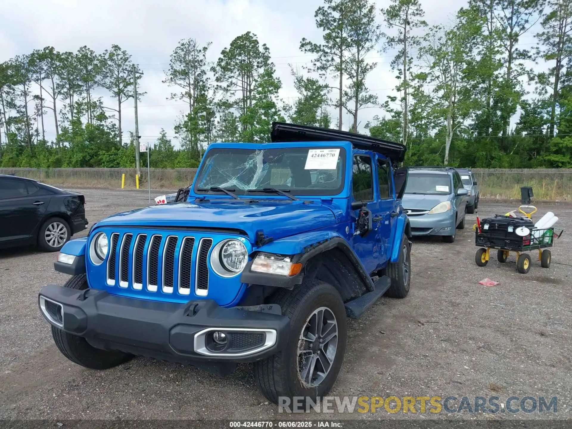 6 Photograph of a damaged car 1C4HJXEN6PW686565 JEEP WRANGLER 2023