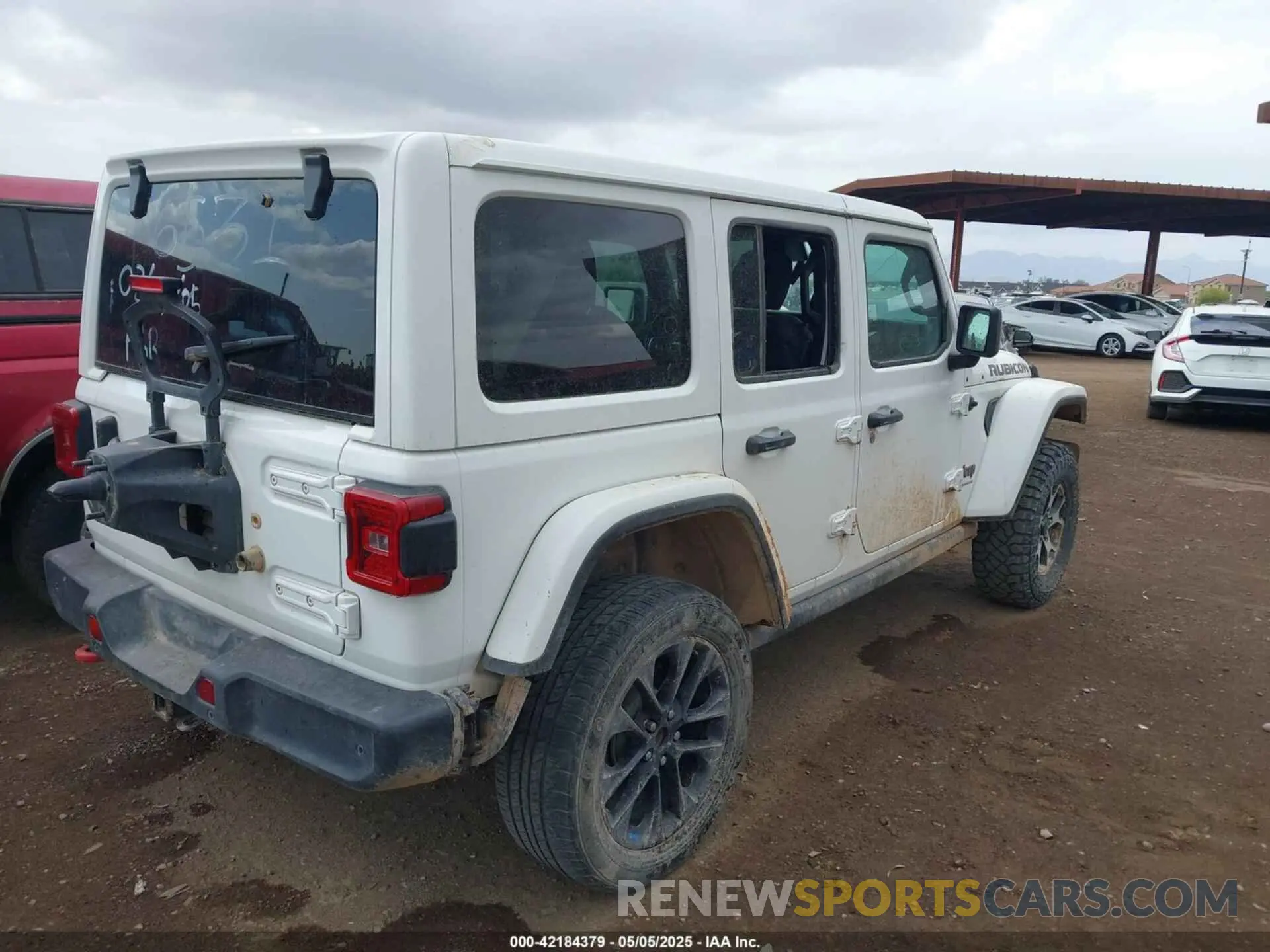 4 Photograph of a damaged car 1C4HJXFG3PW500254 JEEP WRANGLER 2023