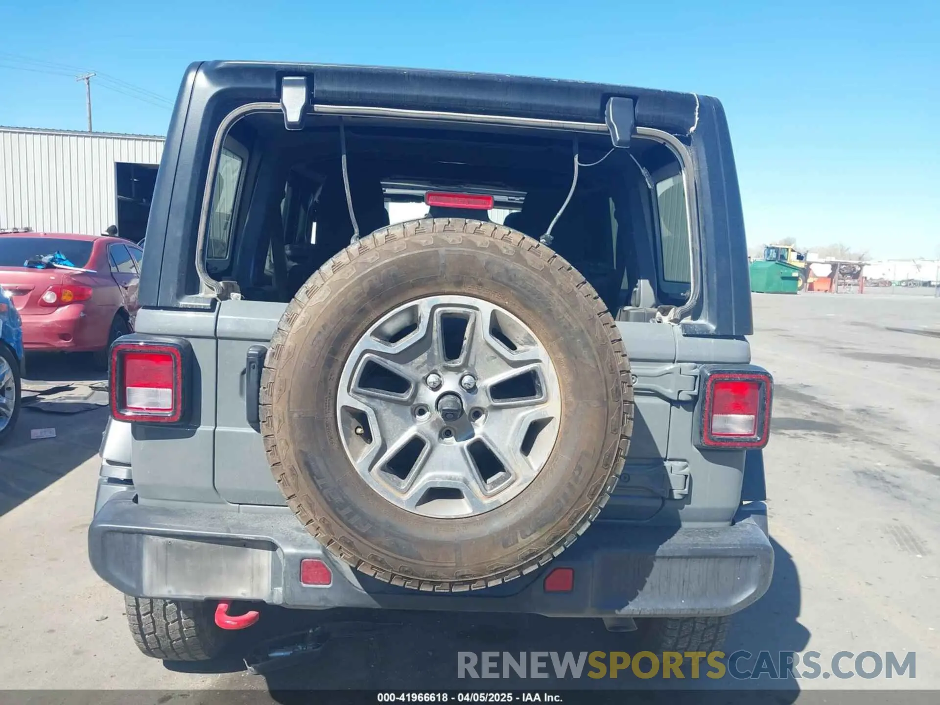 17 Photograph of a damaged car 1C4HJXFG8PW507703 JEEP WRANGLER 2023