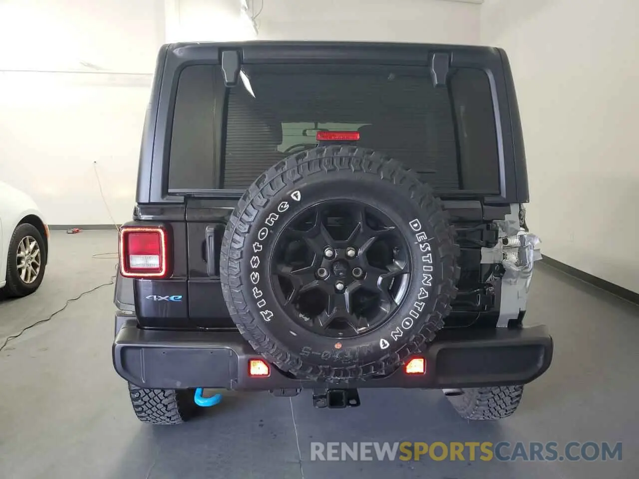 6 Photograph of a damaged car 1C4JJXN60PW661333 JEEP WRANGLER 2023