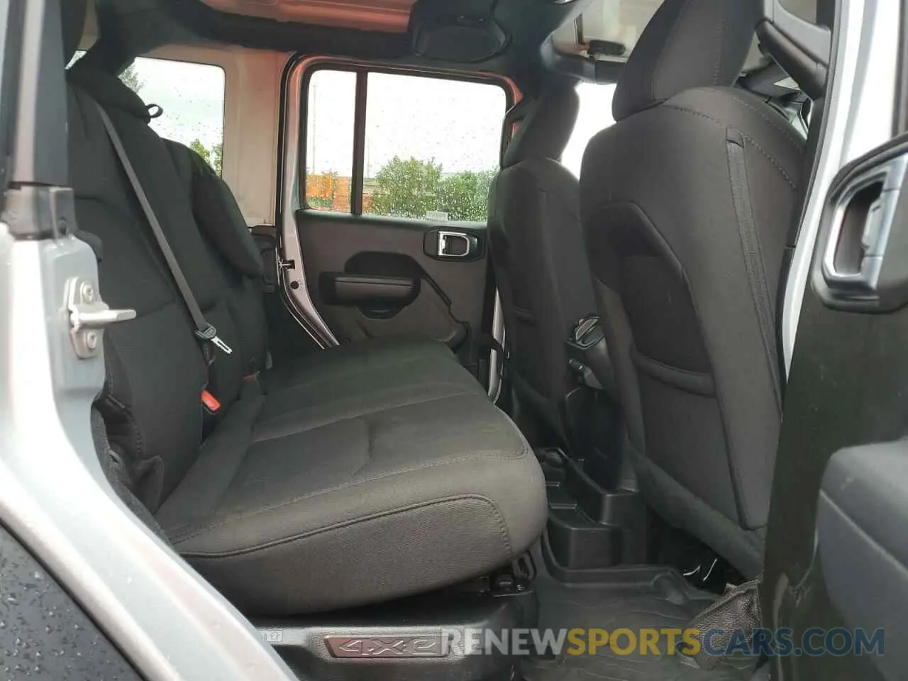 11 Фотография поврежденного автомобиля 1C4JJXN65PW661358 JEEP WRANGLER 2023