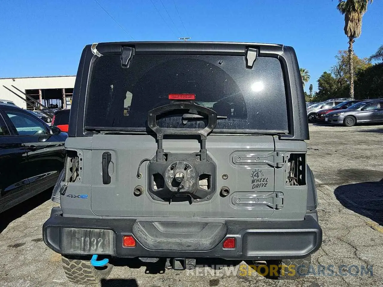 6 Photograph of a damaged car 1C4JJXN66PW642561 JEEP WRANGLER 2023