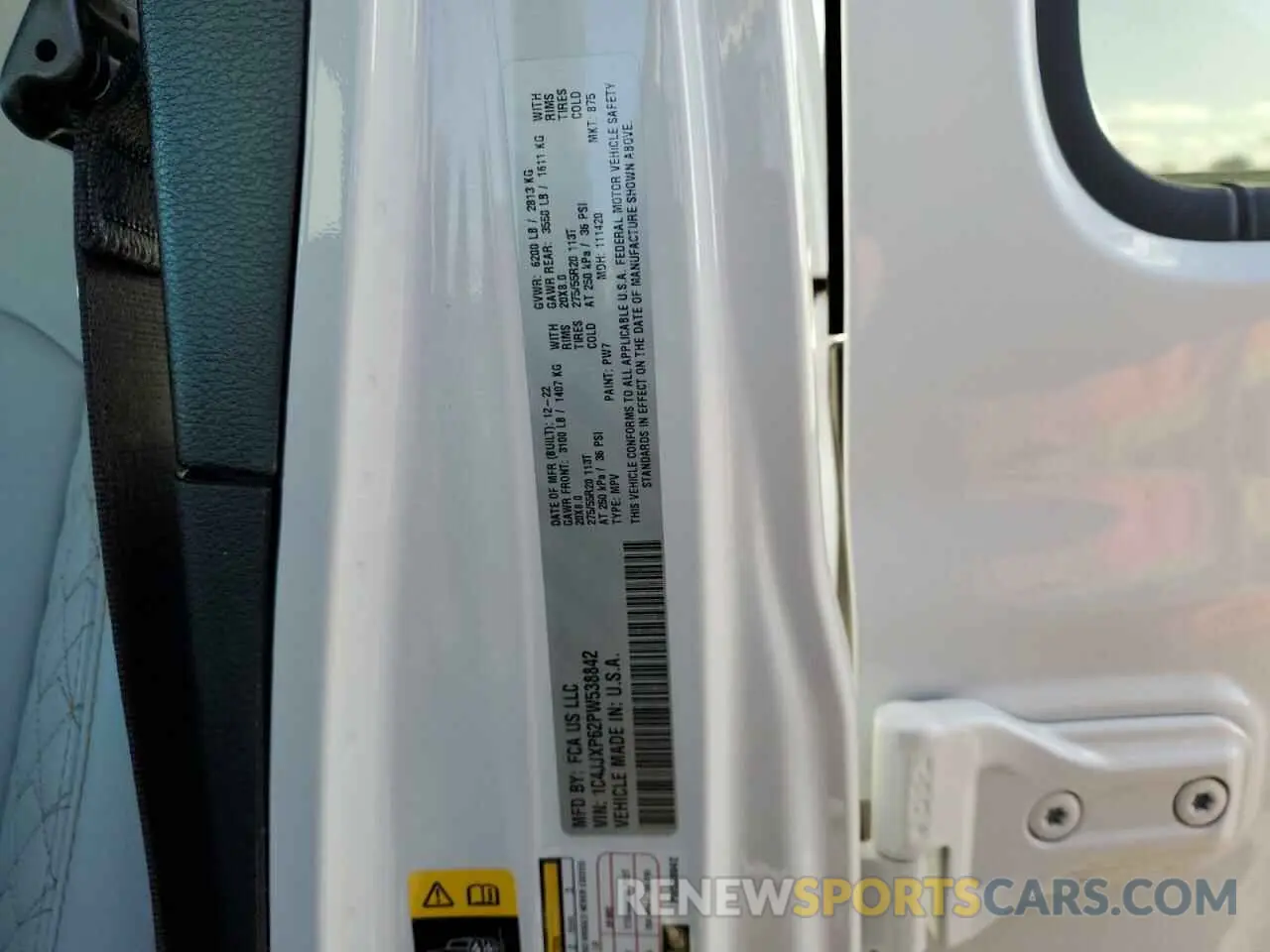 13 Photograph of a damaged car 1C4JJXP62PW538842 JEEP WRANGLER 2023