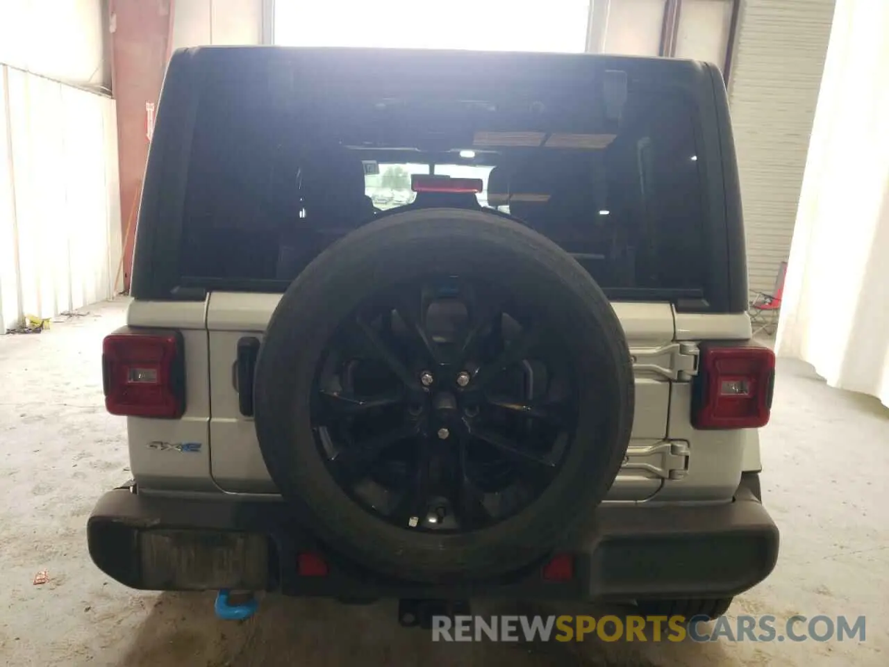 6 Photograph of a damaged car 1C4JJXP65PW661129 JEEP WRANGLER 2023
