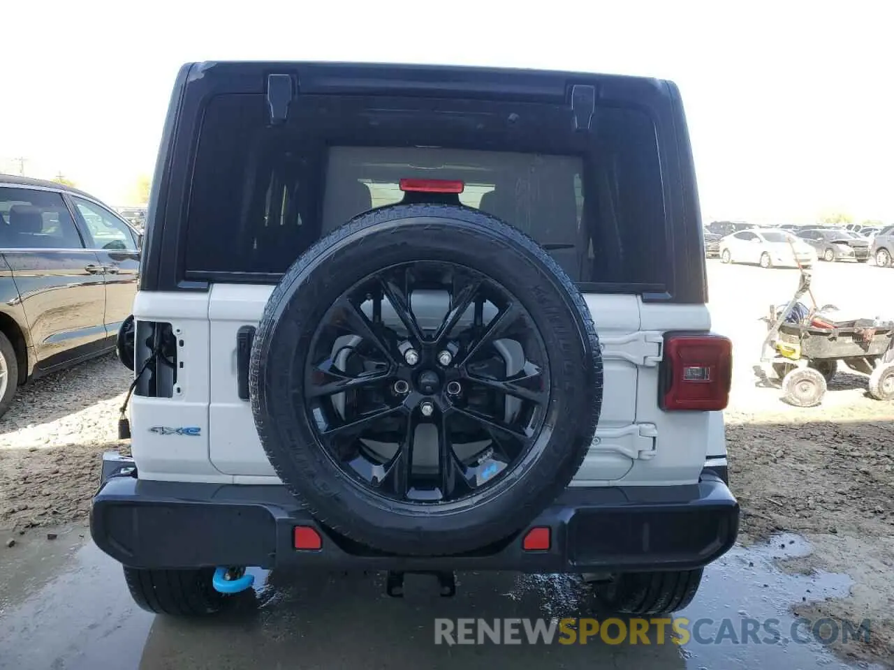 6 Photograph of a damaged car 1C4JJXP6XPW696247 JEEP WRANGLER 2023