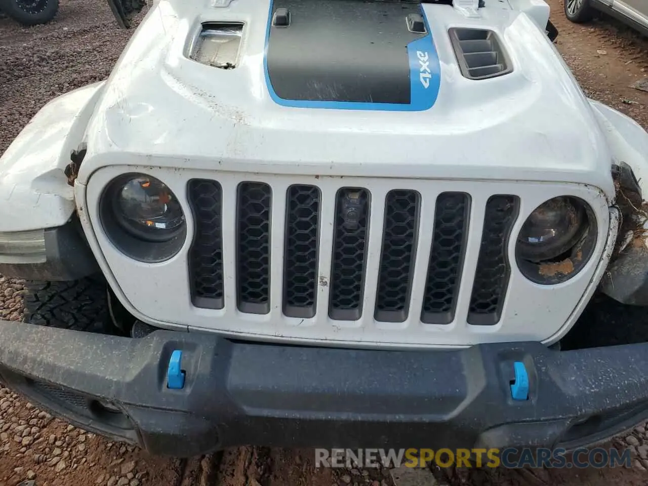 13 Photograph of a damaged car 1C4JJXR67PW516493 JEEP WRANGLER 2023