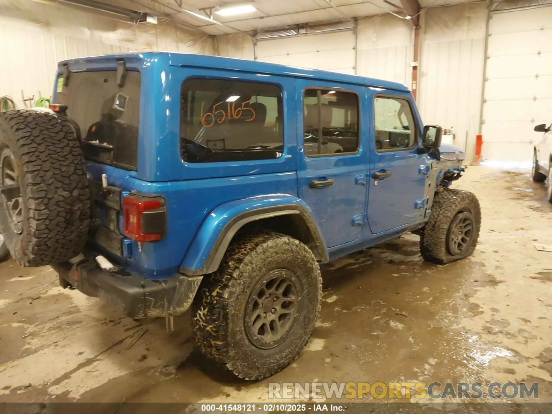 4 Photograph of a damaged car 1C4JJXSJ1PW566059 JEEP WRANGLER 2023