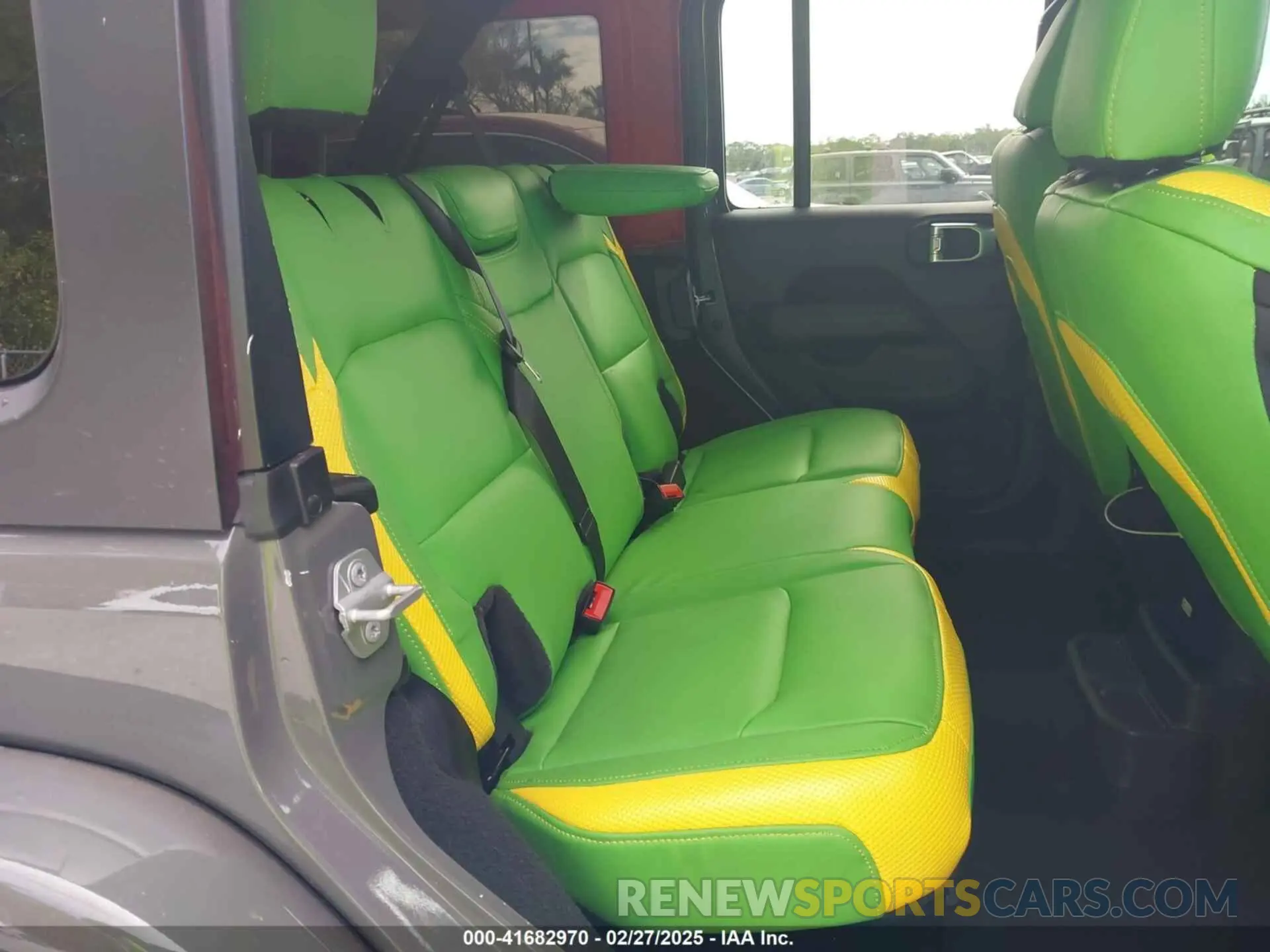 8 Фотография поврежденного автомобиля 1C4JJXSJ5PW515440 JEEP WRANGLER 2023