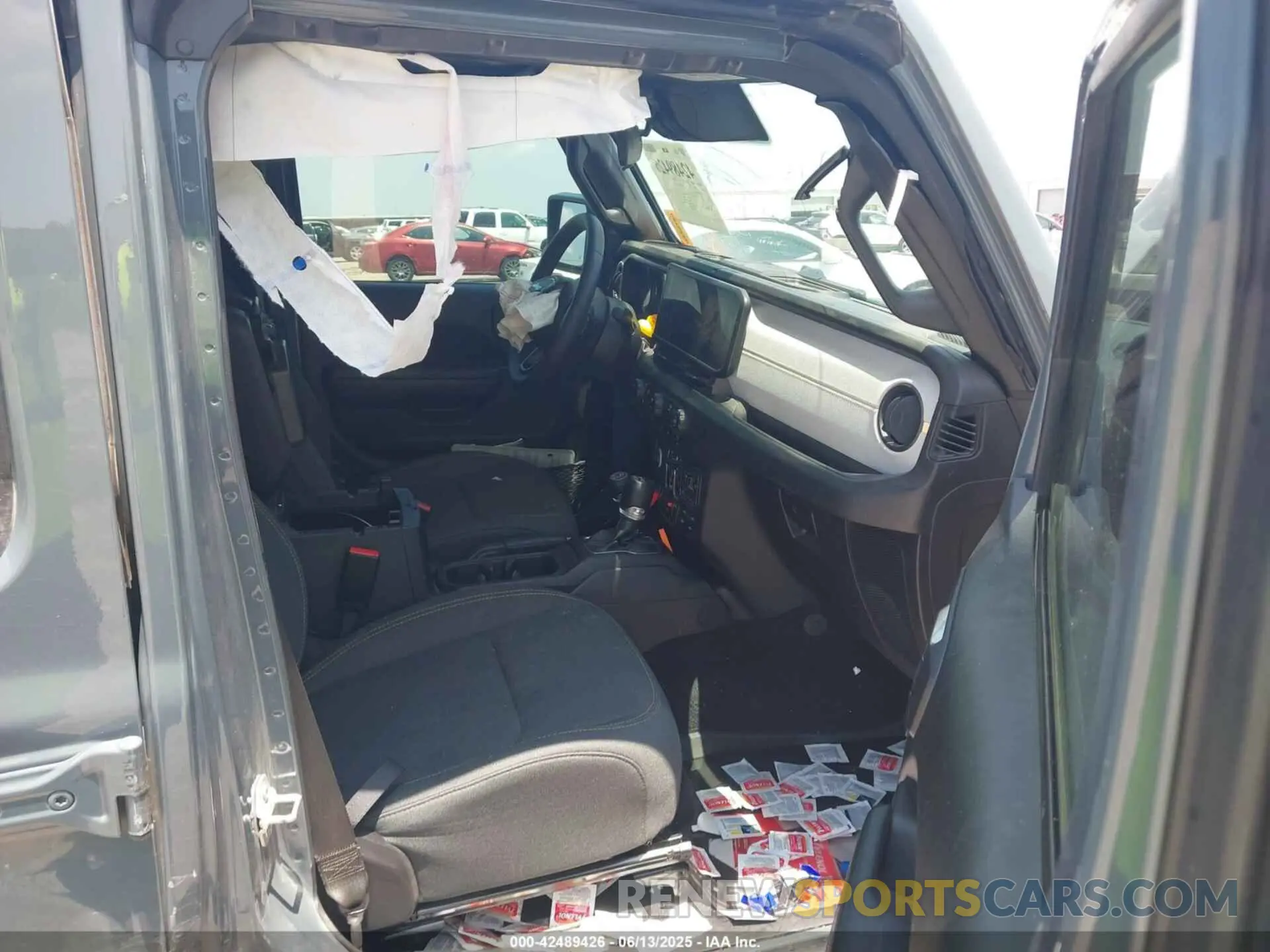 5 Photograph of a damaged car 1C4PJXDG0RW238162 JEEP WRANGLER 2024