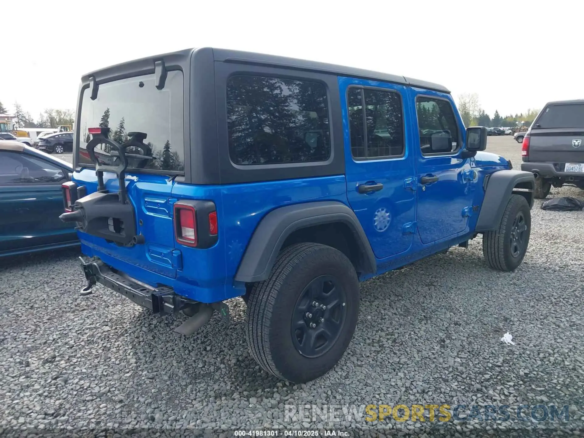4 Photograph of a damaged car 1C4PJXDG6RW287267 JEEP WRANGLER 2024