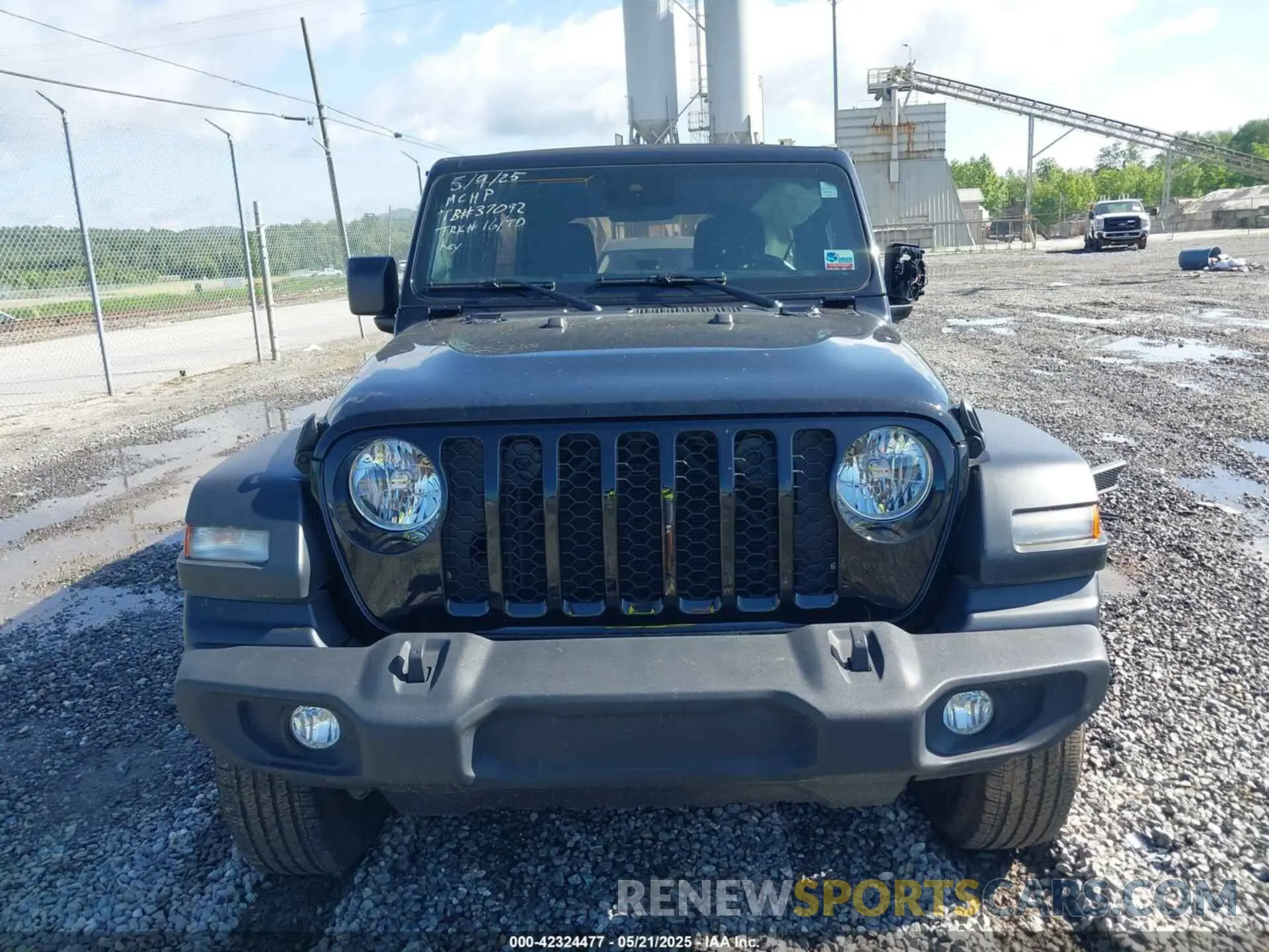 13 Photograph of a damaged car 1C4PJXDN3RW137051 JEEP WRANGLER 2024