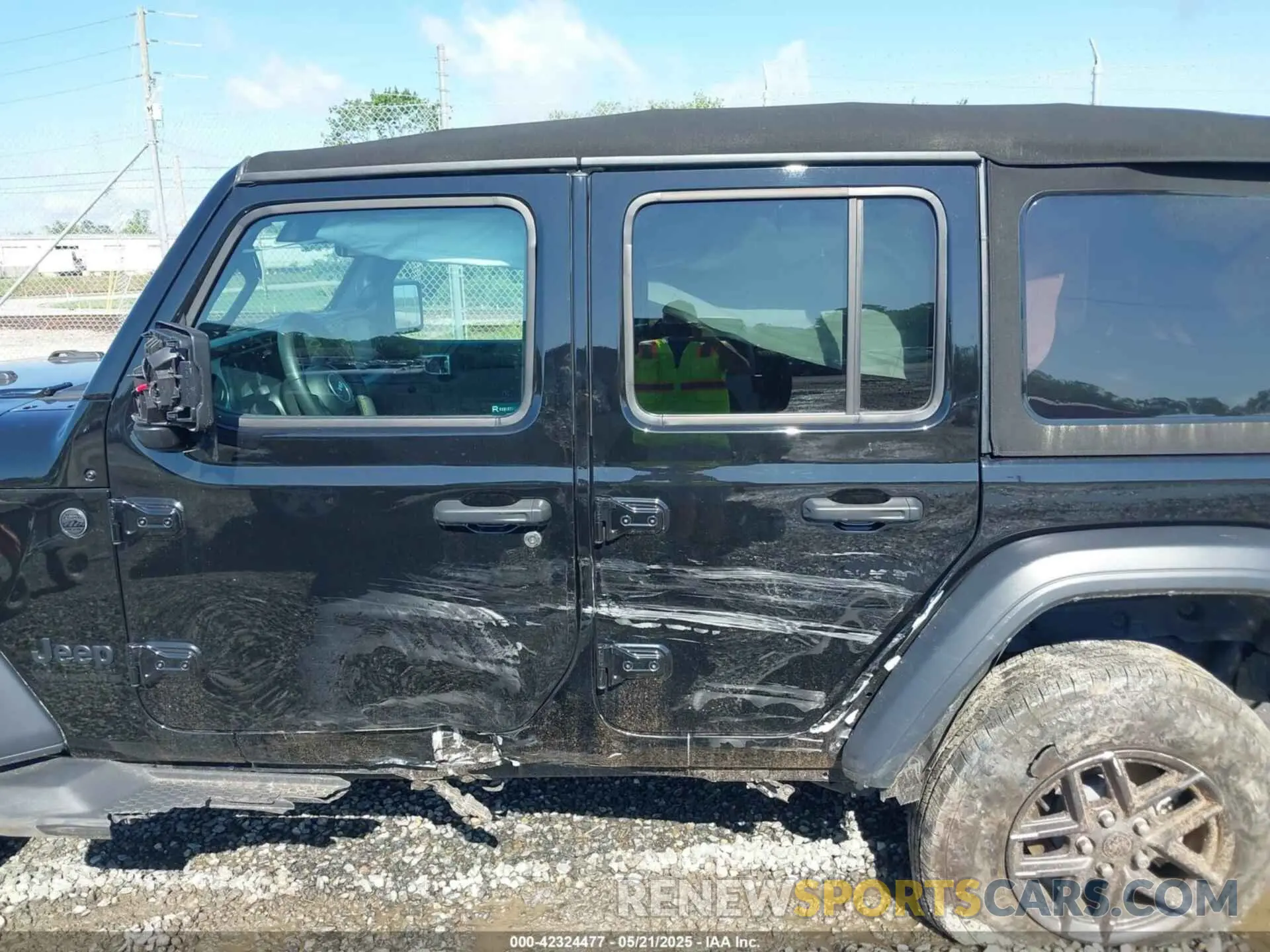 15 Photograph of a damaged car 1C4PJXDN3RW137051 JEEP WRANGLER 2024