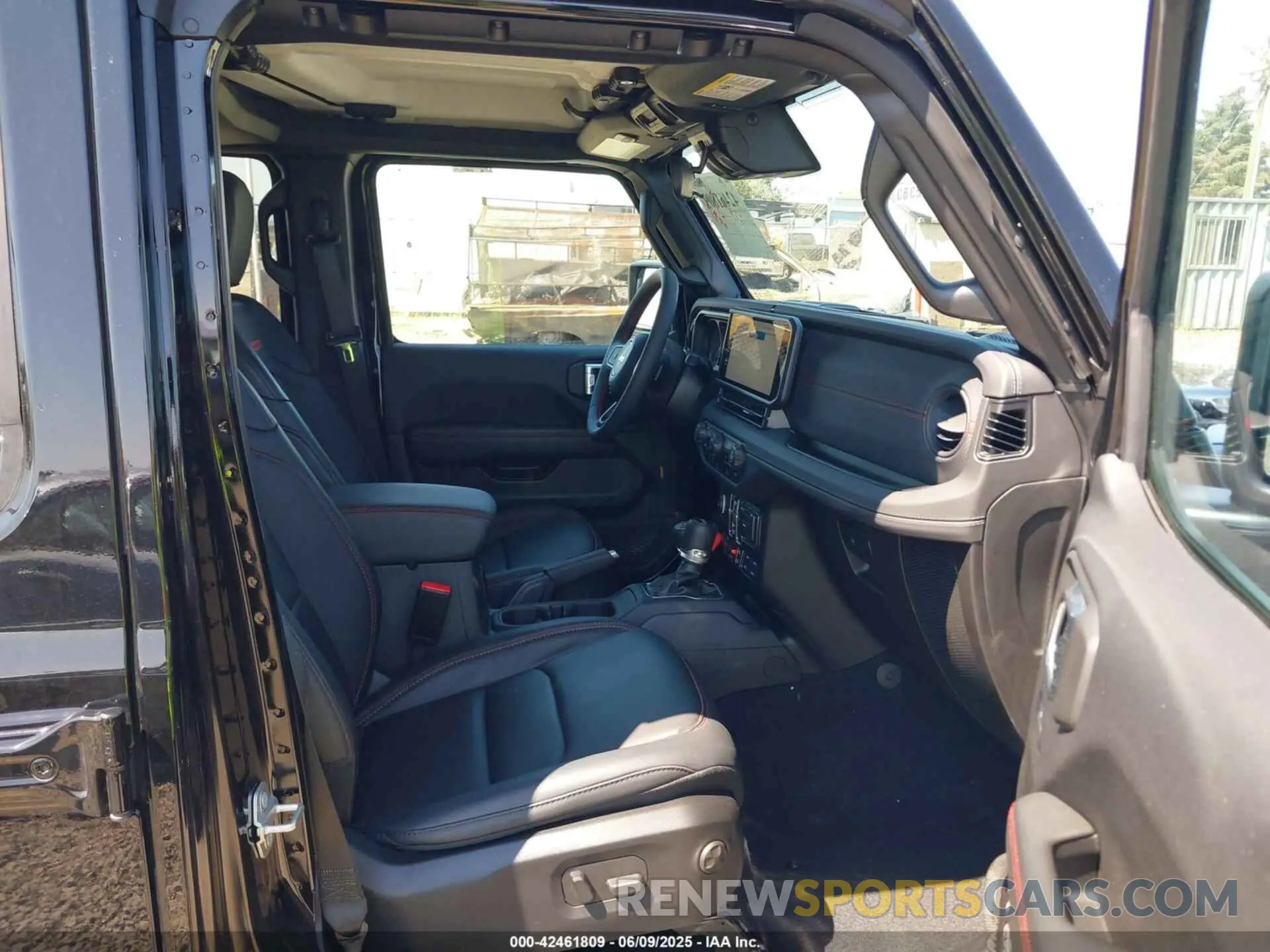 5 Photograph of a damaged car 1C4PJXFG0RW321491 JEEP WRANGLER 2024