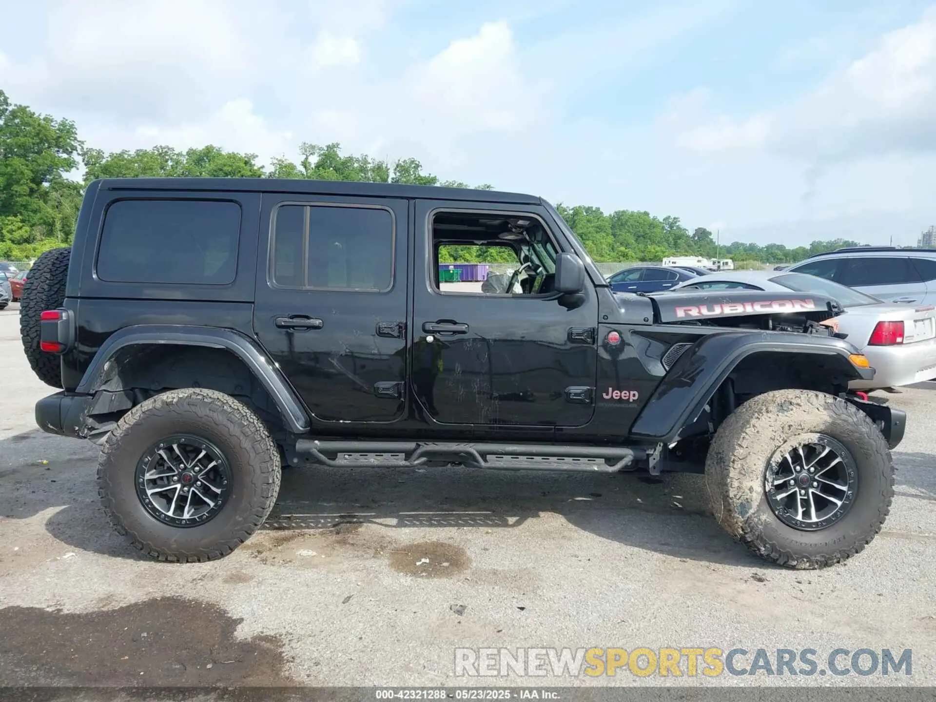 13 Photograph of a damaged car 1C4RJXFG2RW177502 JEEP WRANGLER 2024