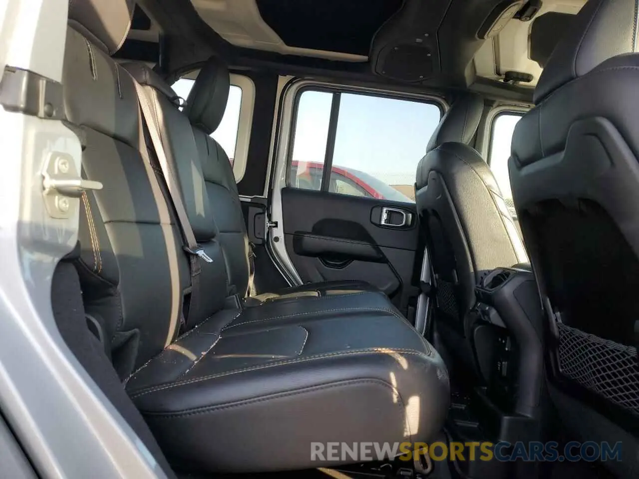 11 Фотография поврежденного автомобиля 1C4RJXP60RW128448 JEEP WRANGLER 2024
