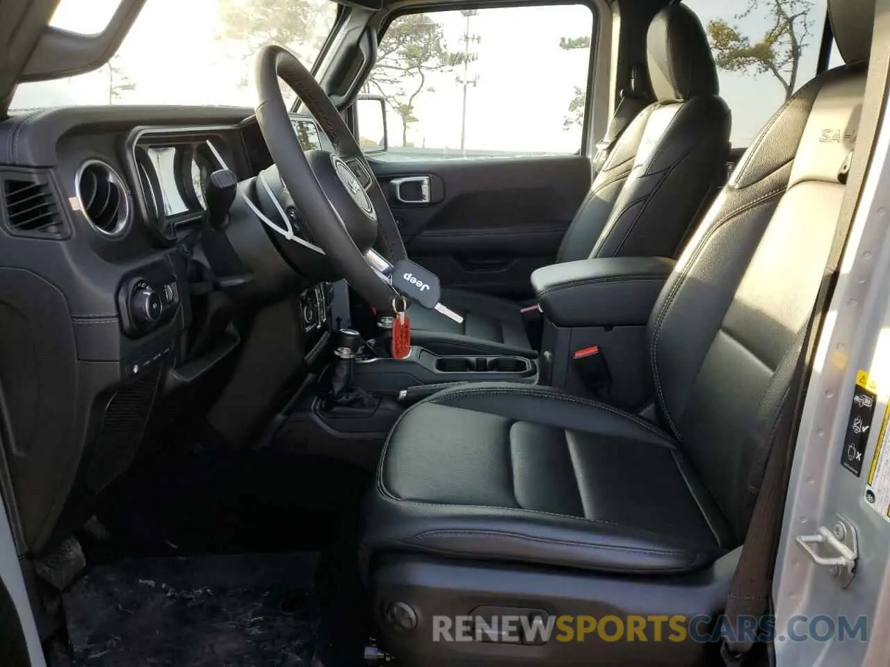7 Фотография поврежденного автомобиля 1C4RJXP60RW128448 JEEP WRANGLER 2024