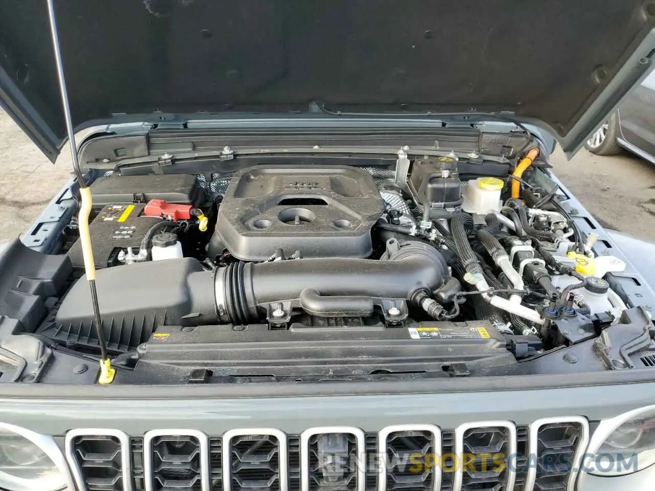 12 Фотография поврежденного автомобиля 1C4RJXP64RW293984 JEEP WRANGLER 2024