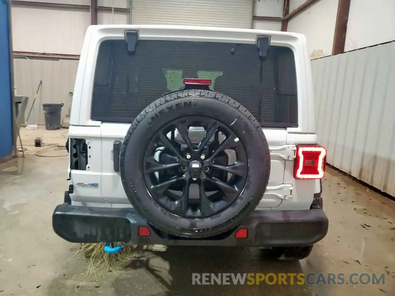 6 Photograph of a damaged car 1C4RJXP65RW331514 JEEP WRANGLER 2024