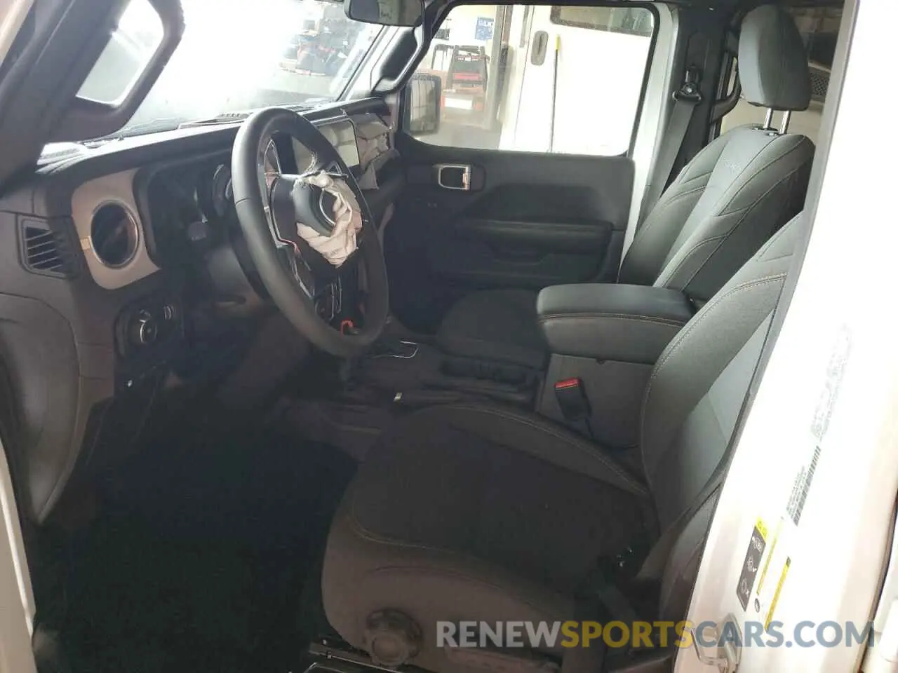 7 Фотография поврежденного автомобиля 1C4RJXP67RW223380 JEEP WRANGLER 2024