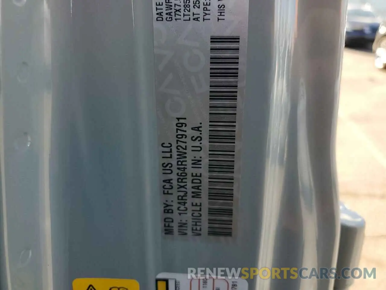 12 Фотография поврежденного автомобиля 1C4RJXR64RW279791 JEEP WRANGLER 2024