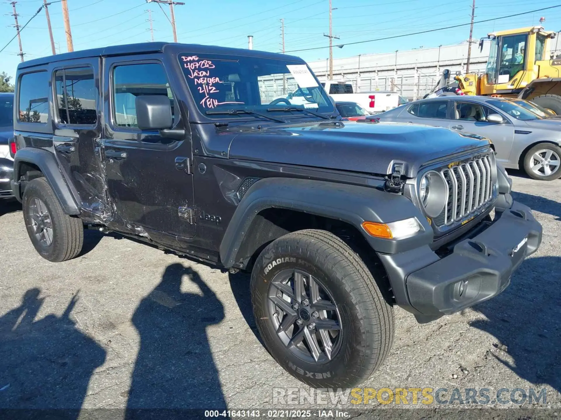 1 Photograph of a damaged car 1C4PJXDN7SW517144 JEEP WRANGLER 2025