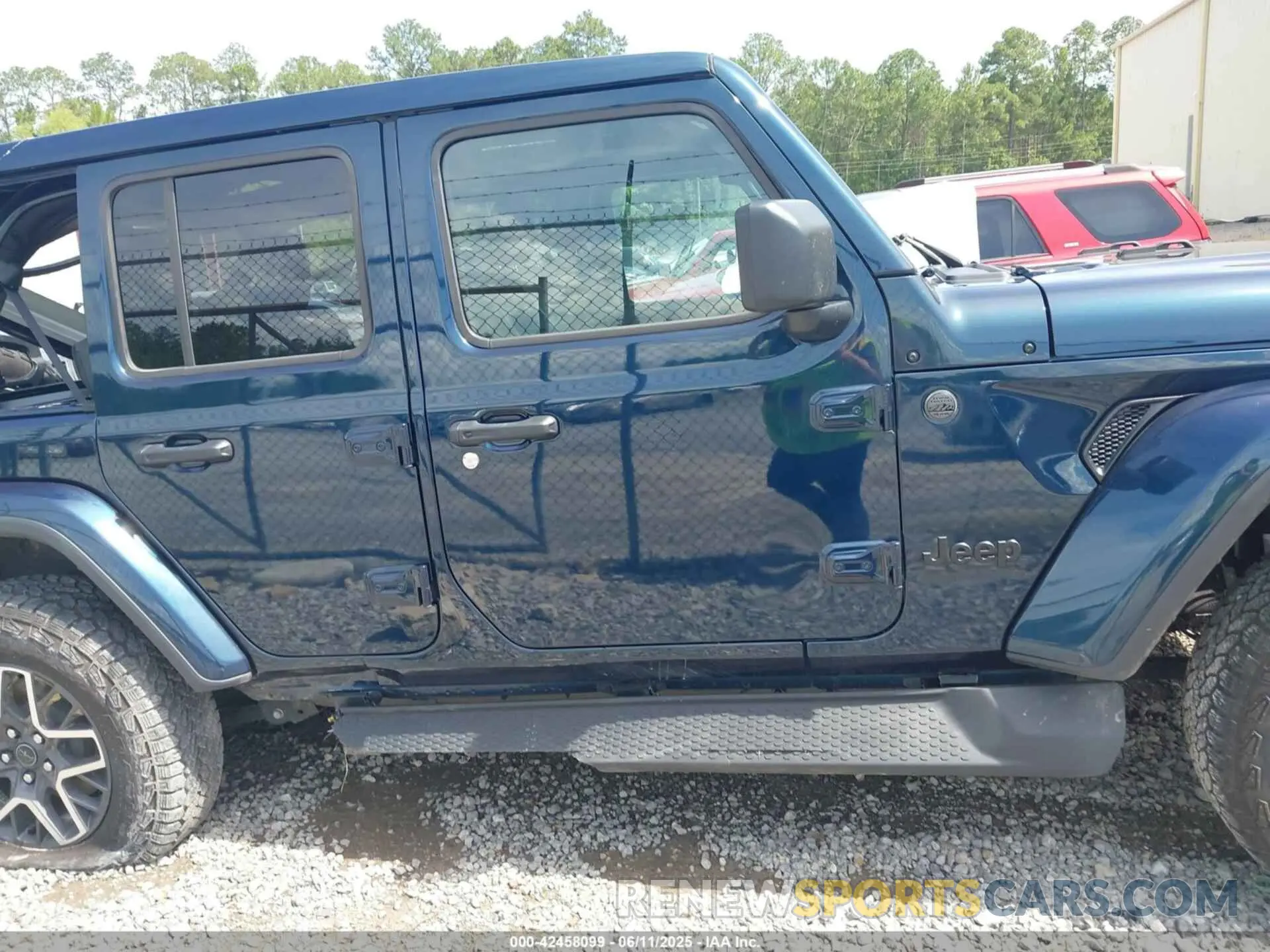 14 Photograph of a damaged car 1C4PJXEG4SW537402 JEEP WRANGLER 2025