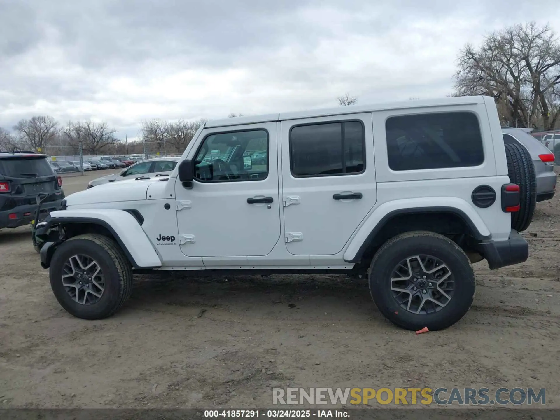 14 Photograph of a damaged car 1C4PJXEN6SW526285 JEEP WRANGLER 2025