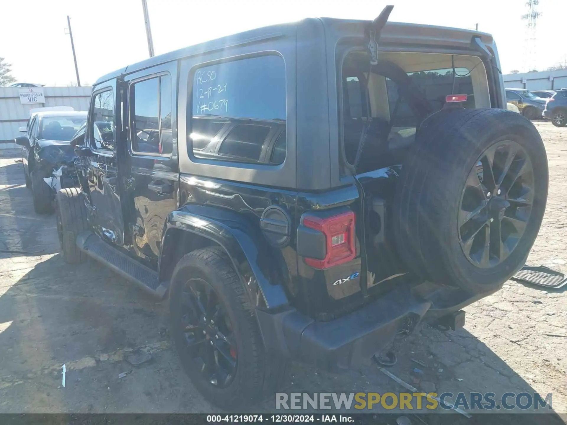 3 Фотография поврежденного автомобиля 1C4JJXP68MW730679 JEEP WRANGLER 4XE 2021