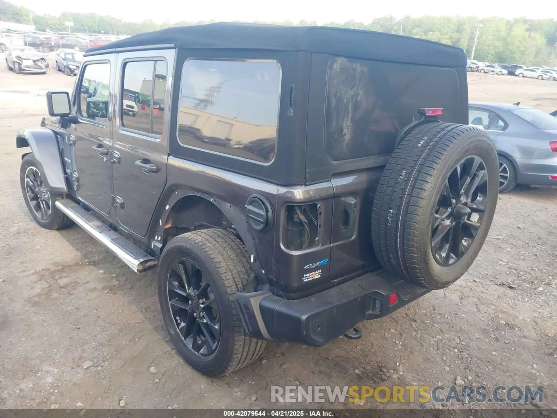 3 Фотография поврежденного автомобиля 1C4JJXP69MW787280 JEEP WRANGLER 4XE 2021