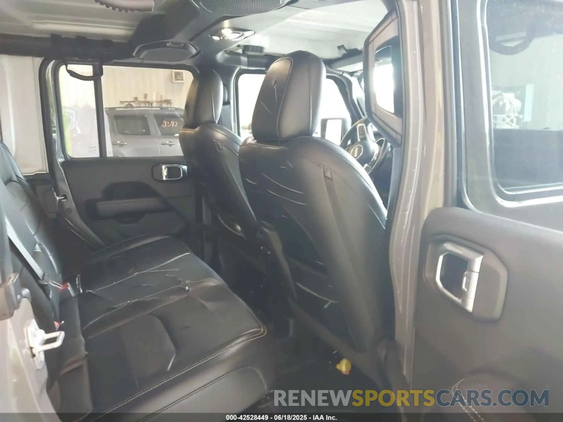 8 Фотография поврежденного автомобиля 1C4JJXP6XMW784100 JEEP WRANGLER 4XE 2021