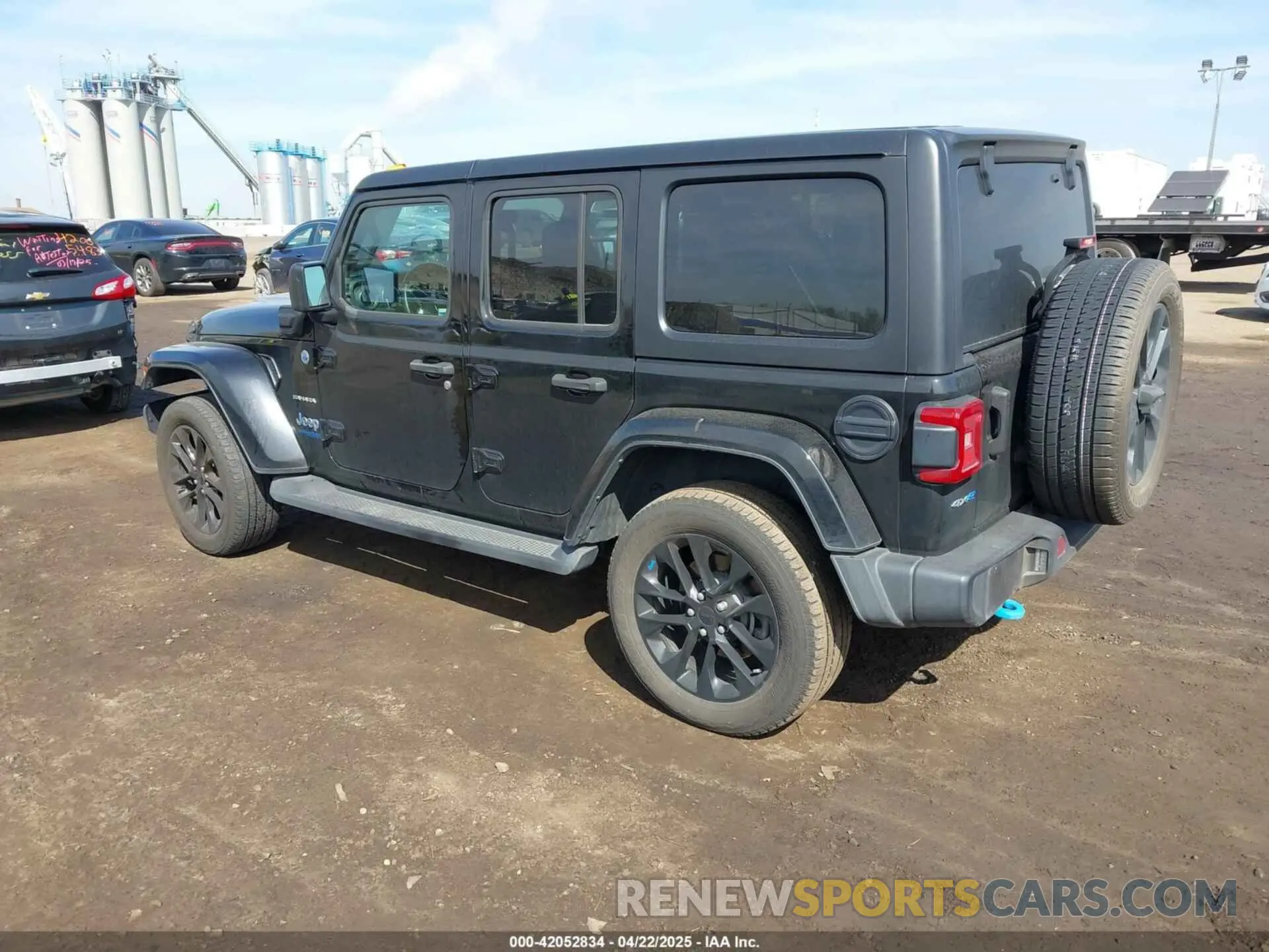 3 Photograph of a damaged car 1C4JJXP61NW213726 JEEP WRANGLER 4XE 2022