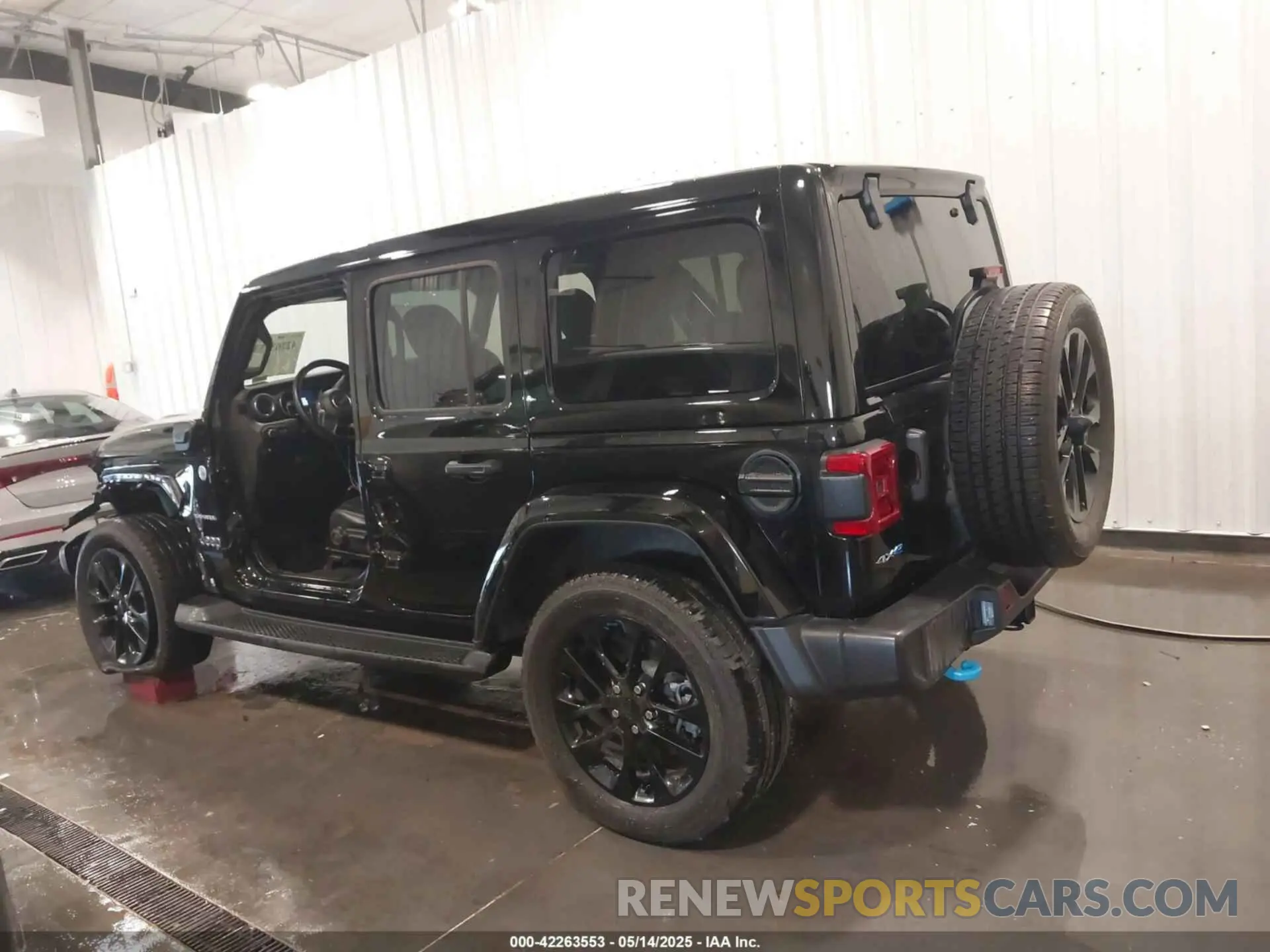 14 Photograph of a damaged car 1C4JJXP61NW276048 JEEP WRANGLER 4XE 2022