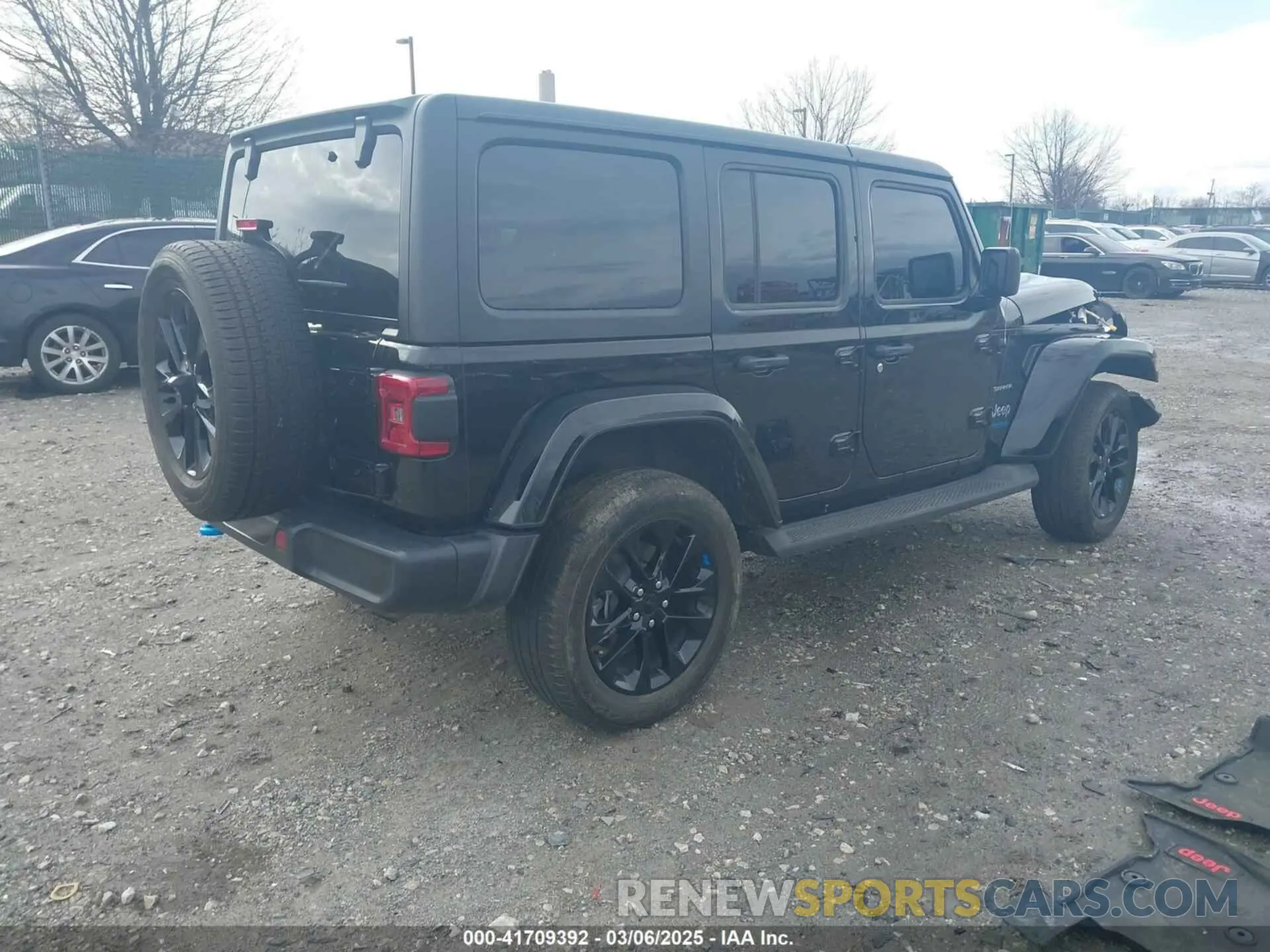 4 Photograph of a damaged car 1C4JJXP62NW206168 JEEP WRANGLER 4XE 2022