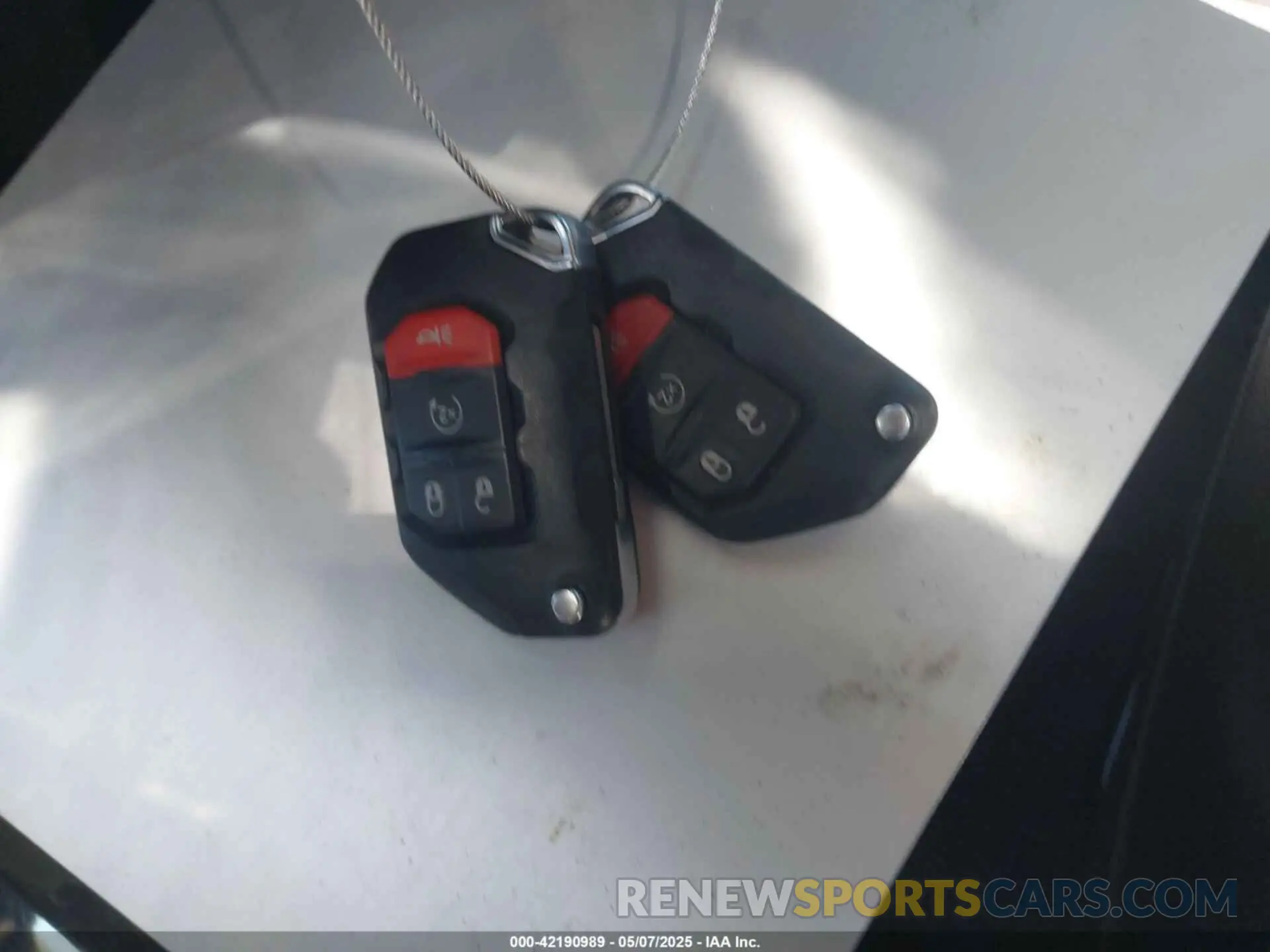 11 Фотография поврежденного автомобиля 1C4JJXP64NW227927 JEEP WRANGLER 4XE 2022