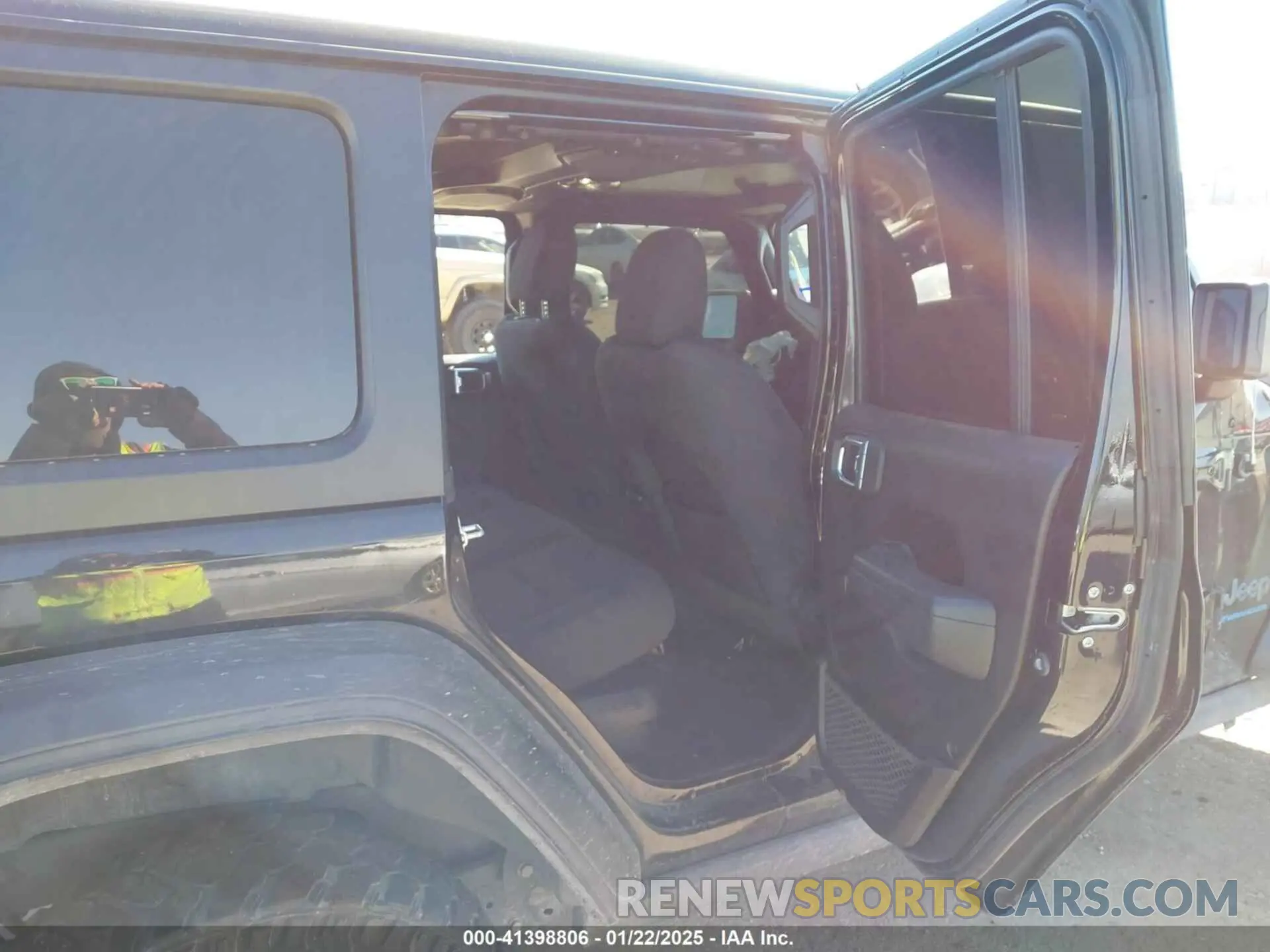 8 Фотография поврежденного автомобиля 1C4JJXN60PW605344 JEEP WRANGLER 4XE 2023