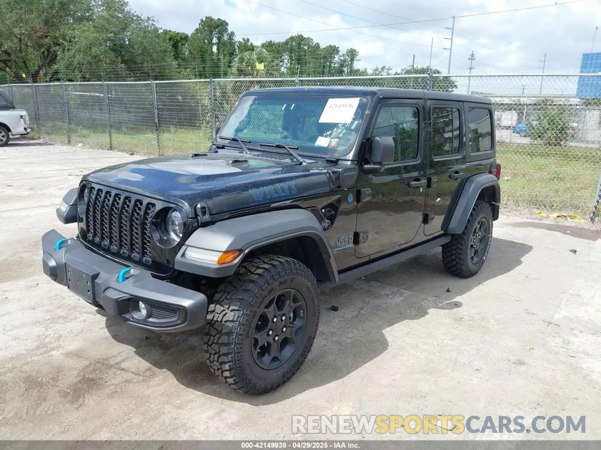 2 Фотография поврежденного автомобиля 1C4JJXN60PW661350 JEEP WRANGLER 4XE 2023