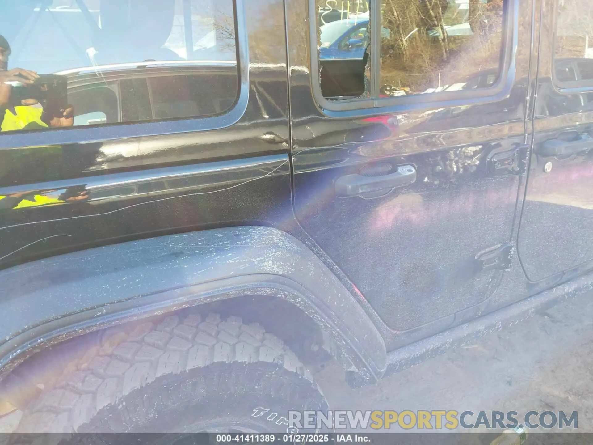 17 Photograph of a damaged car 1C4JJXN67PW621024 JEEP WRANGLER 4XE 2023