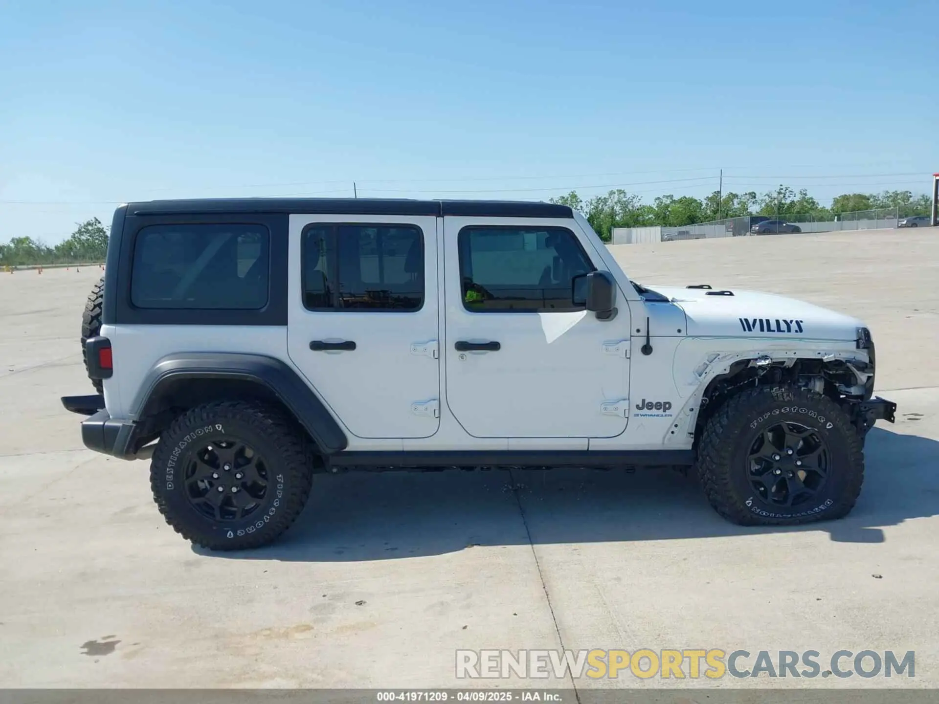 14 Фотография поврежденного автомобиля 1C4JJXN68PW592486 JEEP WRANGLER 4XE 2023