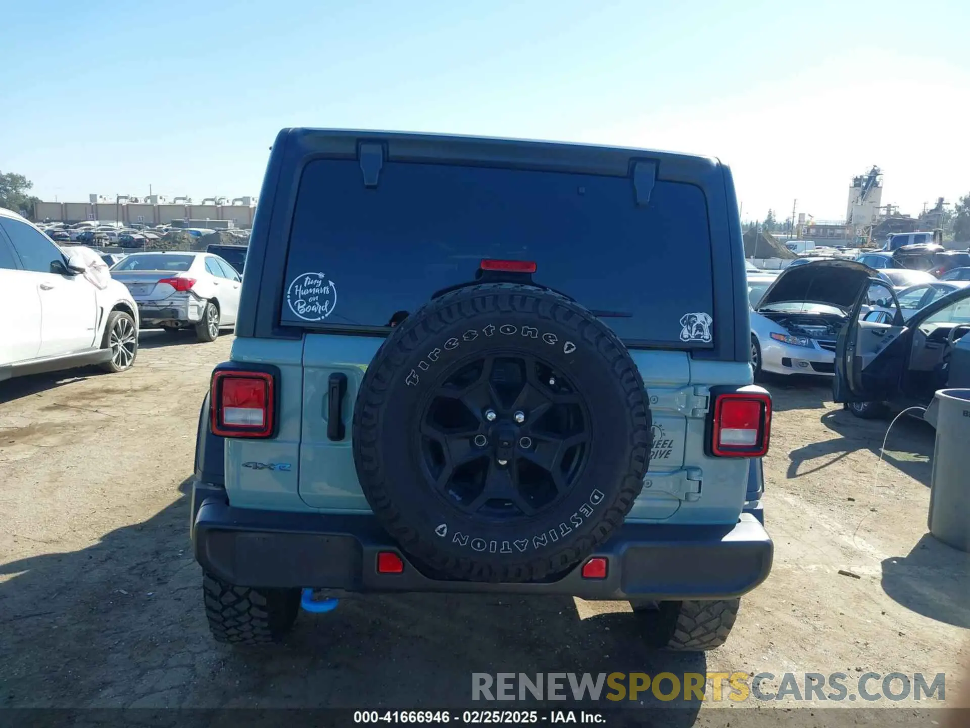 16 Photograph of a damaged car 1C4JJXN6XPW621566 JEEP WRANGLER 4XE 2023